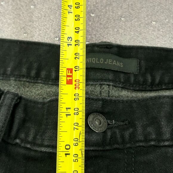 Uniqlo HEATTECH Jeans, Men's Size 33x34 Inches in Black - Picture 6 of 9